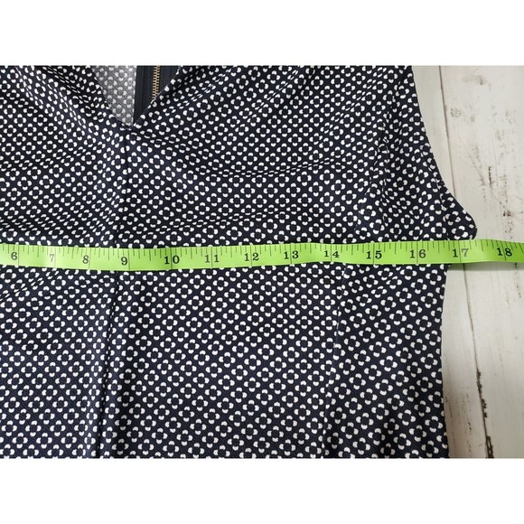 Ann Taylor Womens Size Med Sleeveless Navy Flower Print Blouse Stretchy V-neck - Picture 5 of 7